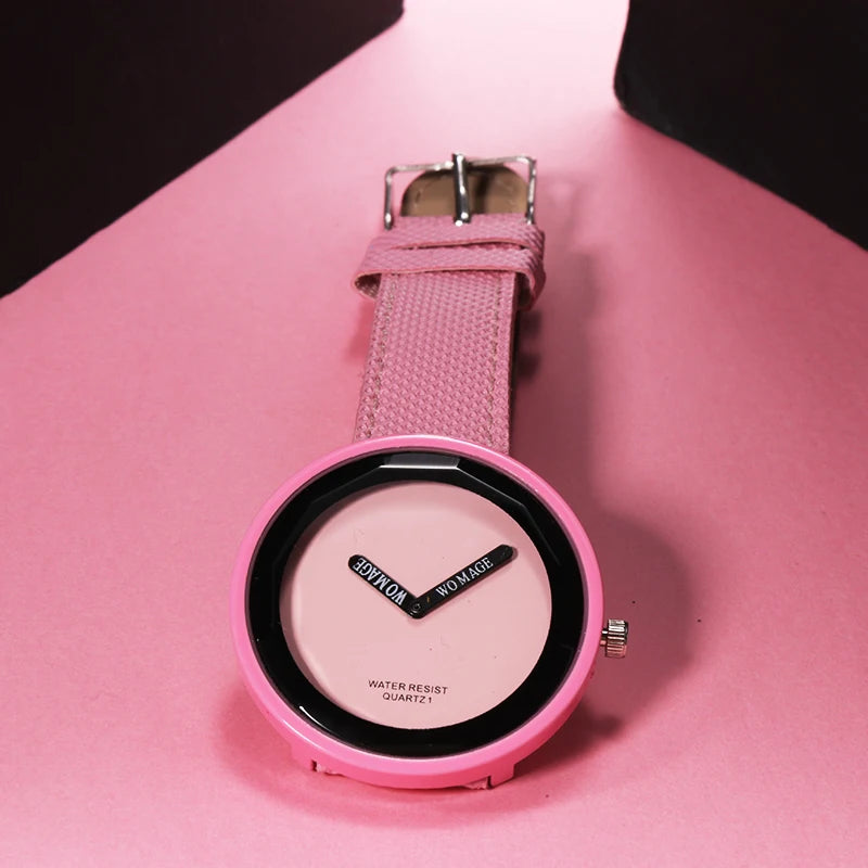 Casual Leather Women Wristwatch