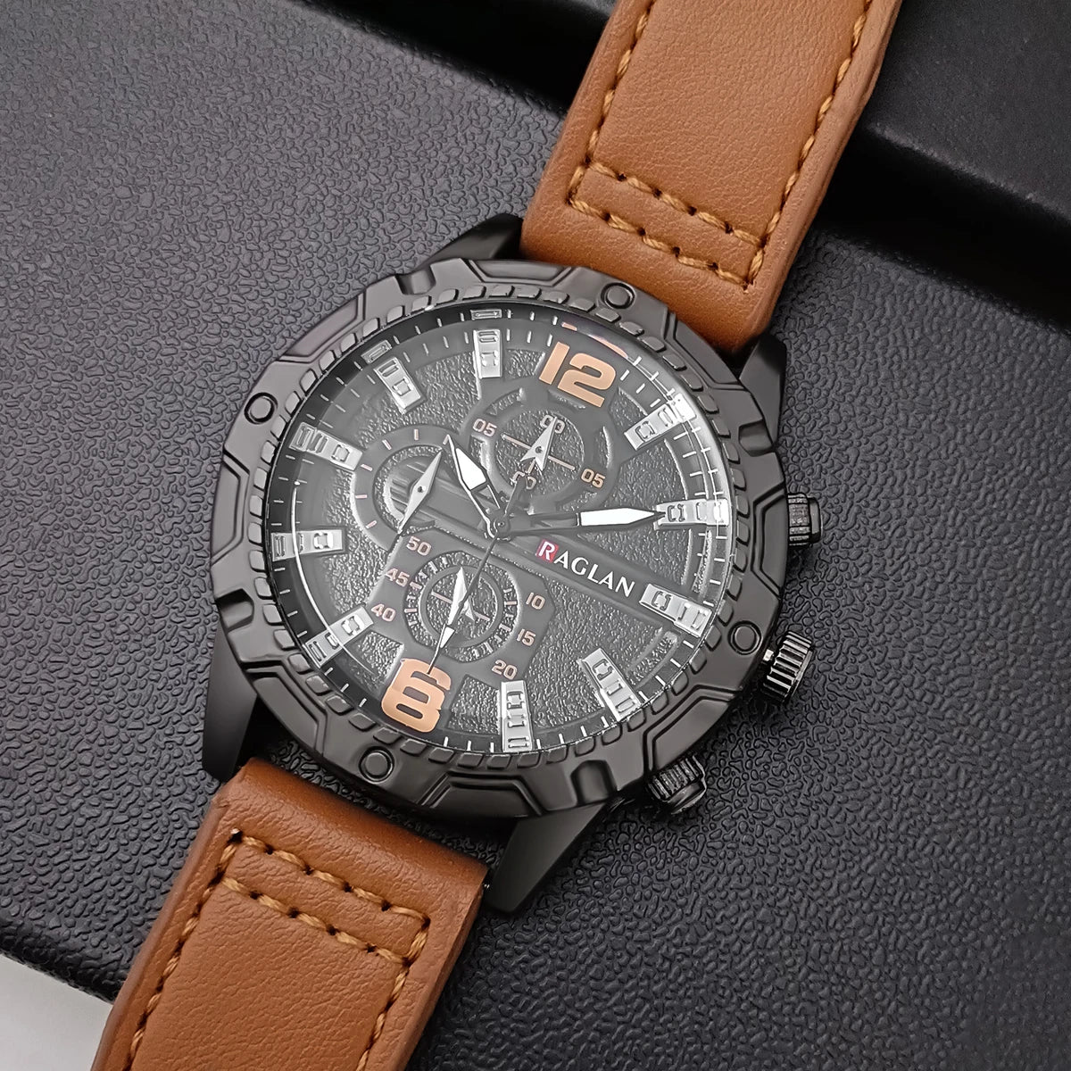 Leather Strap Quartz Men Watch