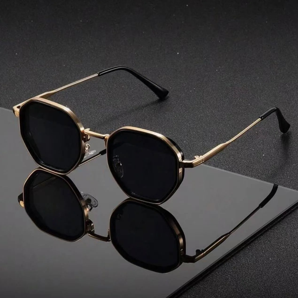 Geometric Square Retro Sunglasses