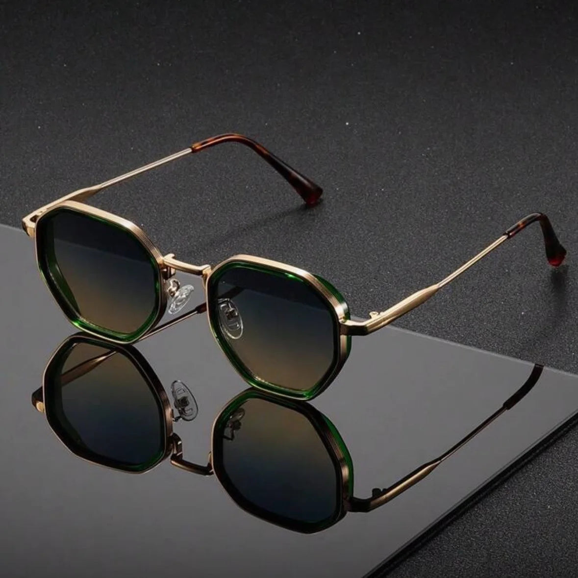 Geometric Square Retro Sunglasses